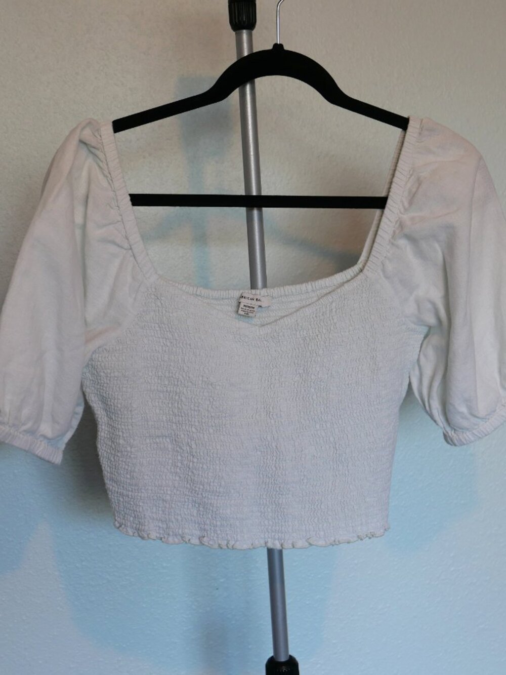 American Eagle Light Mint Green Smocked Puff Sleeve Crop Top Size M